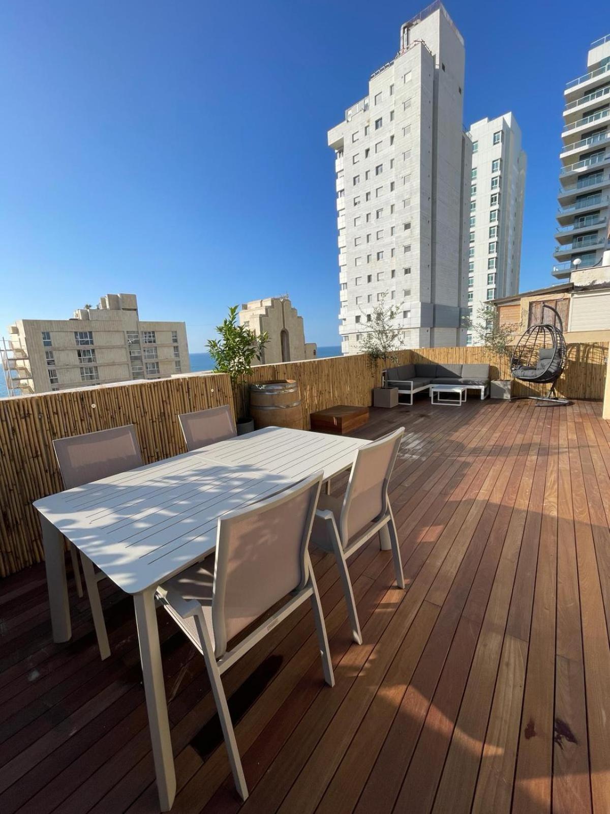 Roof Top 3 Floors Netanja Exterior foto