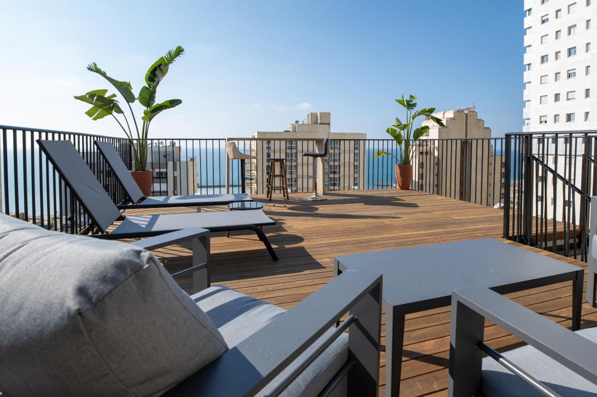 Roof Top 3 Floors Netanja Exterior foto