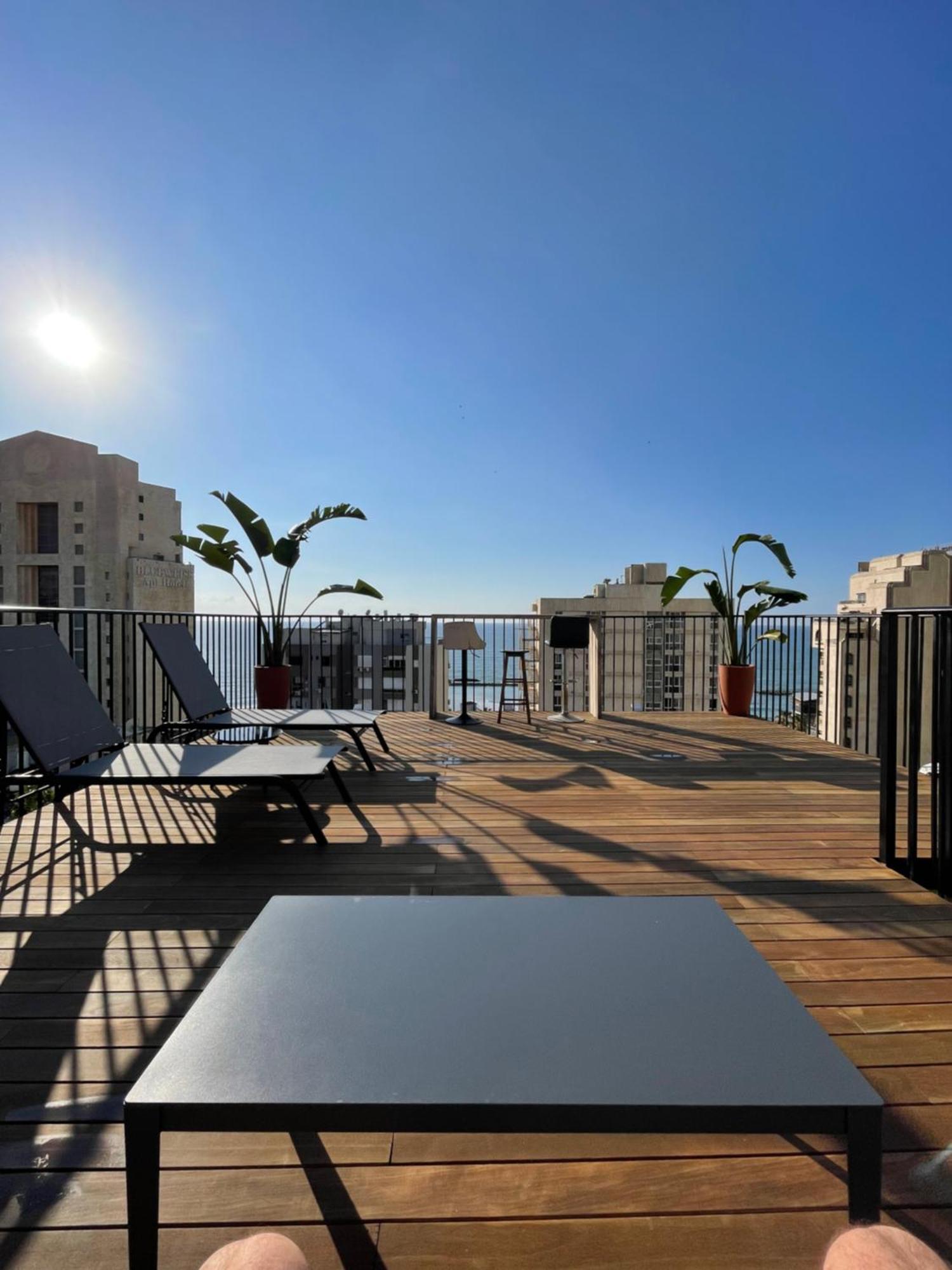 Roof Top 3 Floors Netanja Exterior foto
